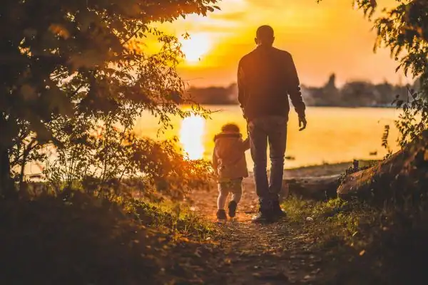 image of dad and child - parental alienation Hounslow